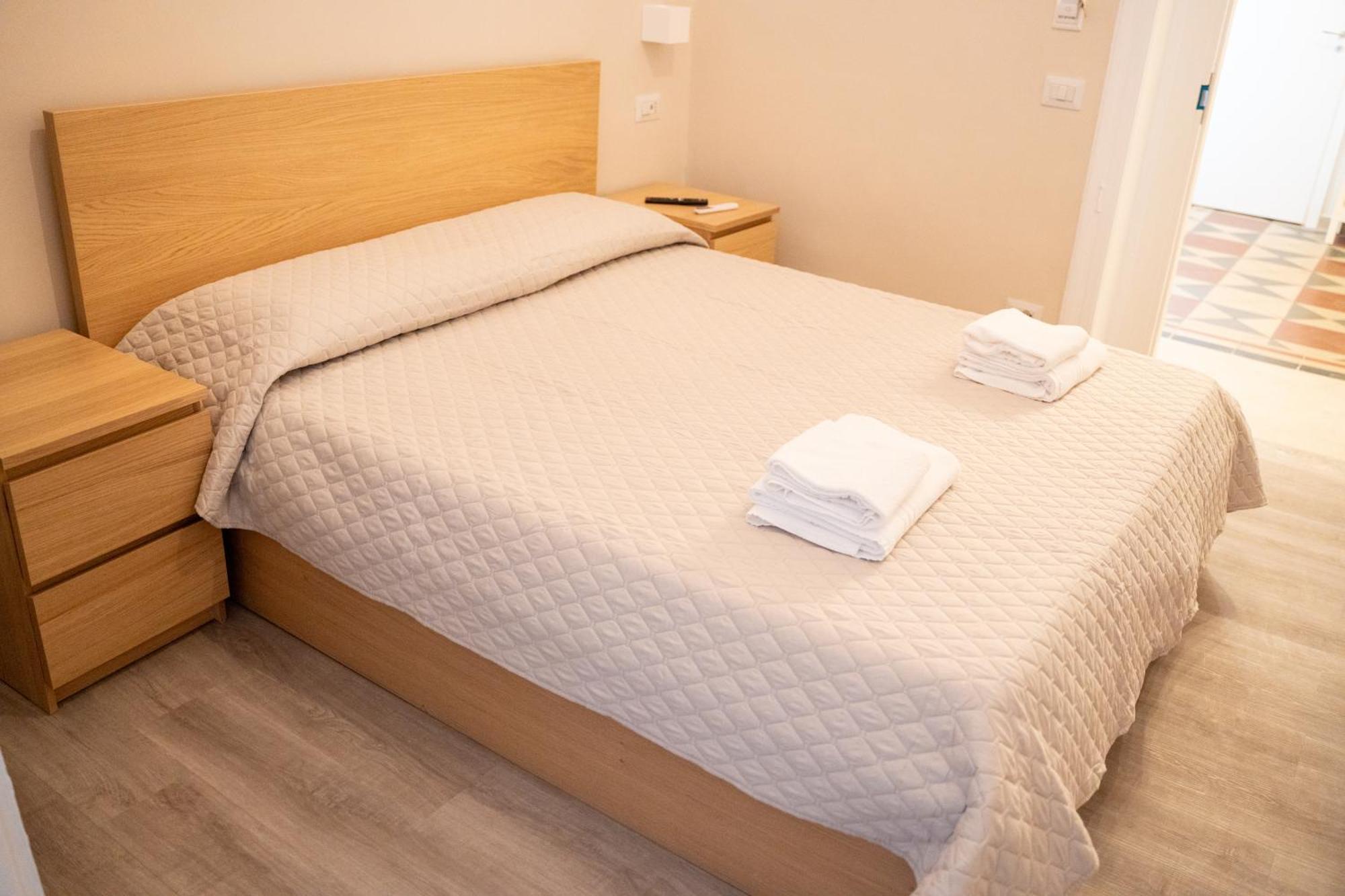 Principe Amedeo 93 Bed & Breakfast Bari Exterior photo